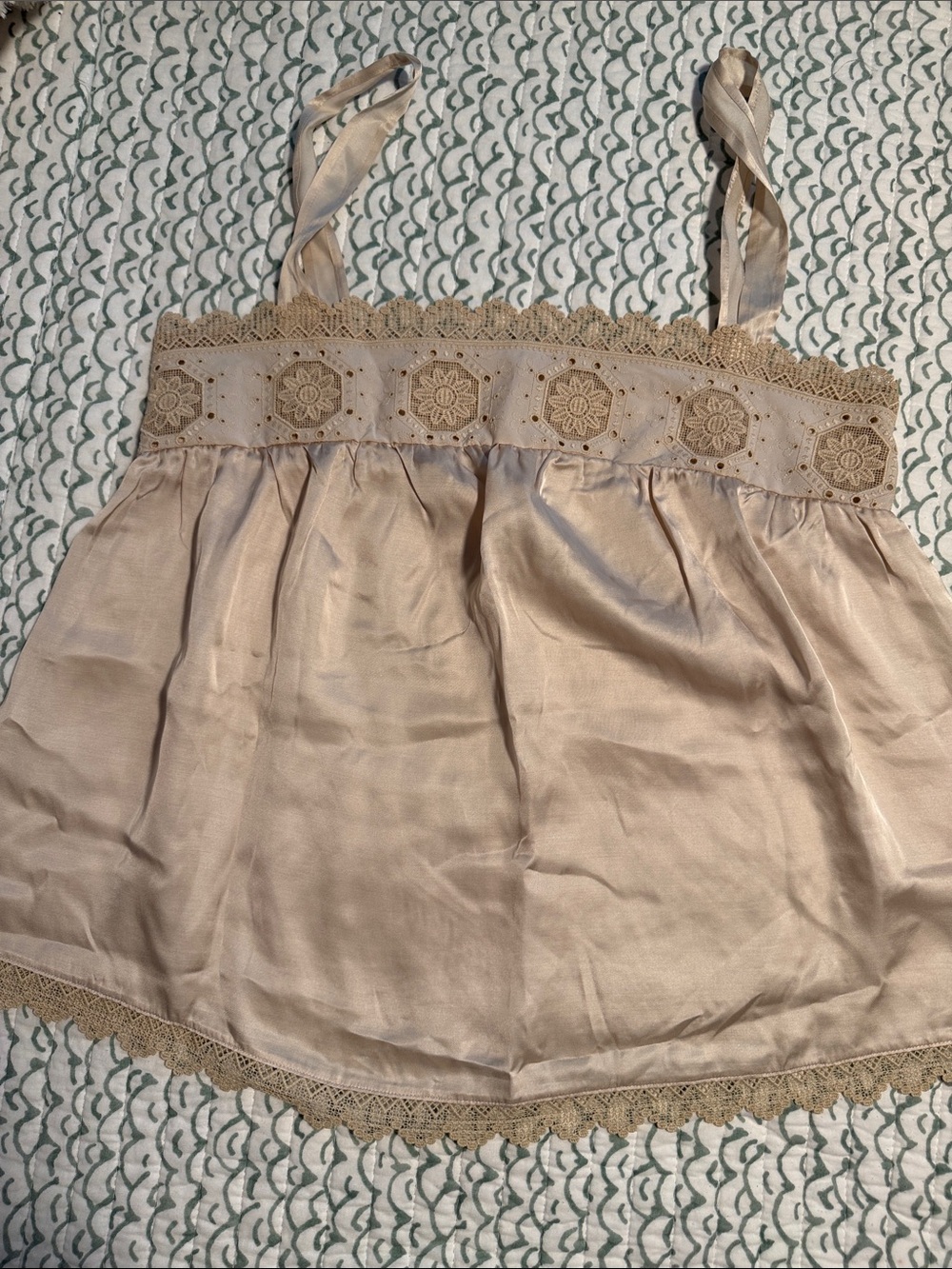 Intimissimi Mid Summer Dream. Viscose Satin Lace-Trim Camisole & Shorts Set - Picture 3 of 8